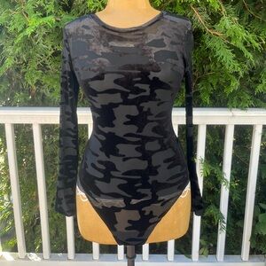 Numero; Black Camouflage Long Sleeve Bodysuit; NWOT; Snaps Closure; Women's M